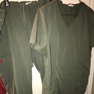Scrub Top and Pants-Olive Green